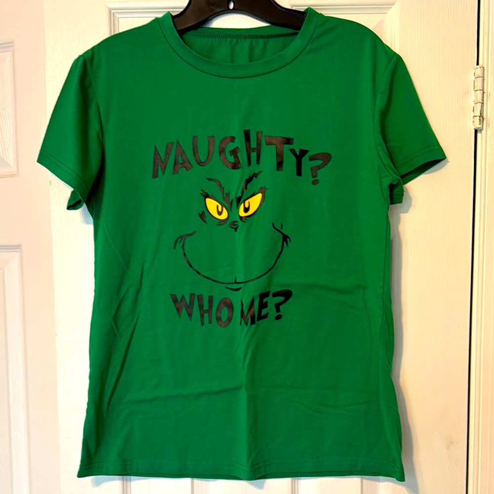 💖3/$15💖 Grinch Graphic Shirt